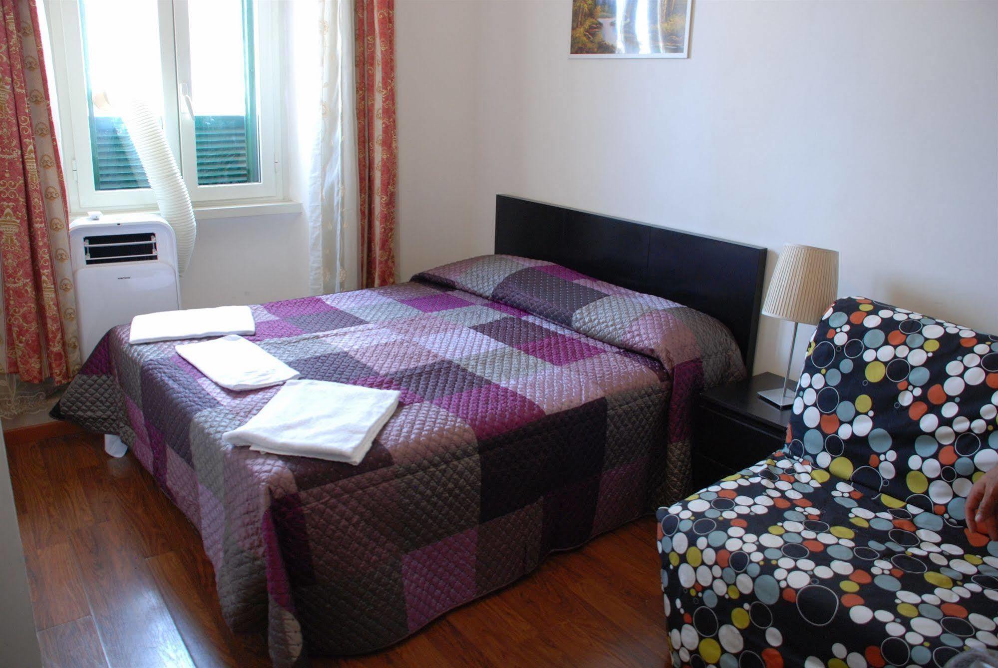 Bed and Breakfast Casa Dell'Amicizia Рим Экстерьер фото